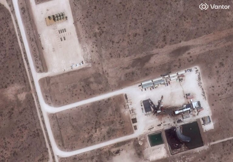 Midland-Odessa well pad, Texas — satellite image, 2025, © Vantor